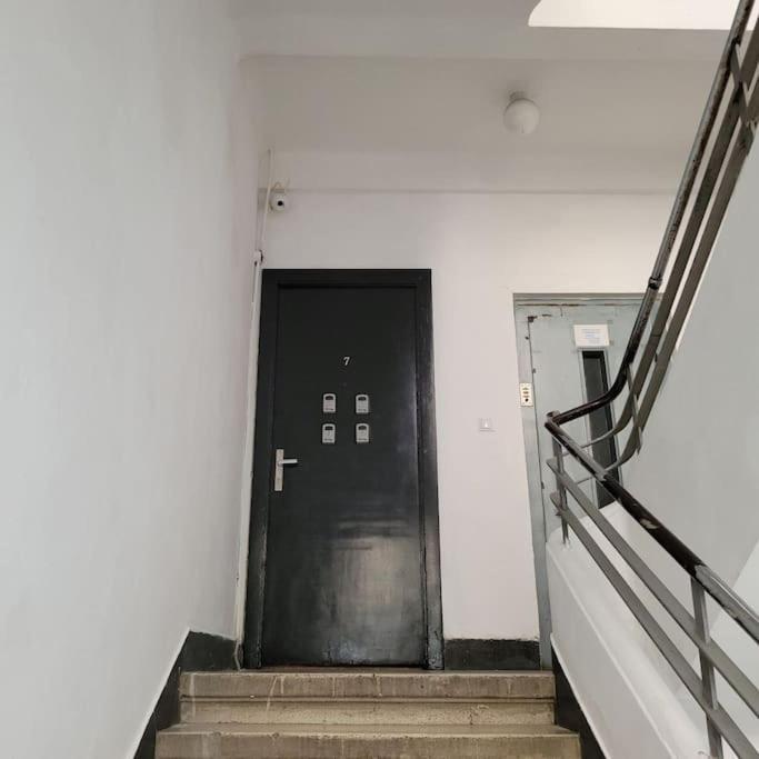 Anastasia Balcescu Apart 2 Self Check Code In From 2Pm Only Microwave Bucharest Exterior photo